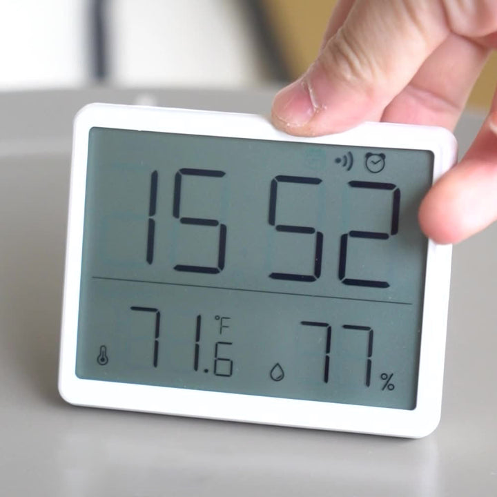 Digital Clock With Indoor Temperature & Humidity Display