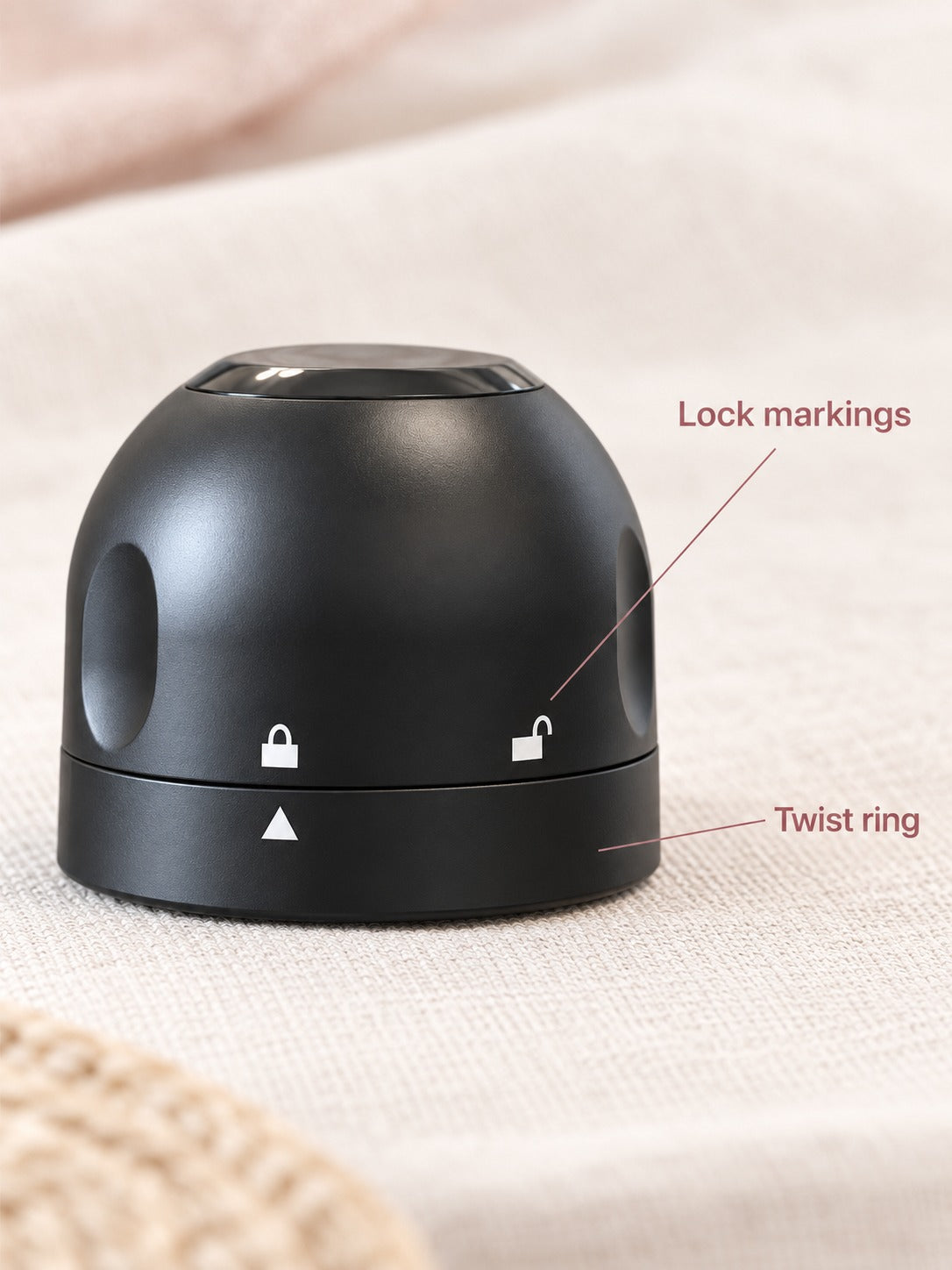 Twist-Lock Champagne Stopper That Keeps Wine Fresh