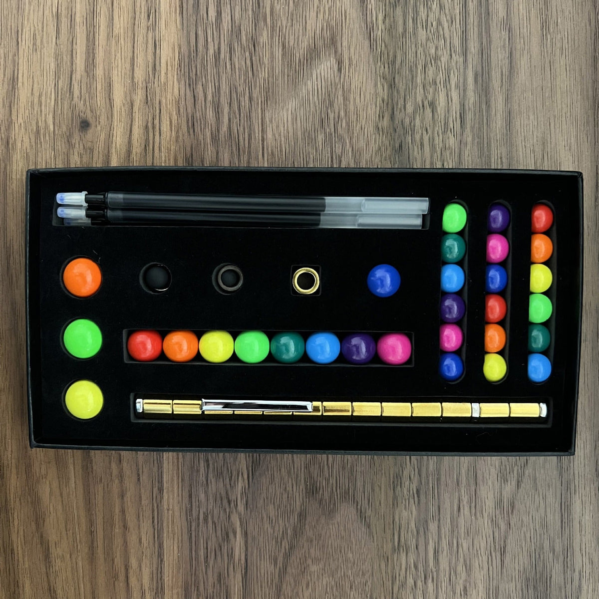 Magnetic Fidget Pen for Creative 3D Shape Building