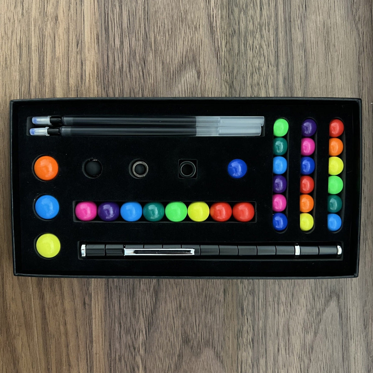 Magnetic Fidget Pen for Creative 3D Shape Building