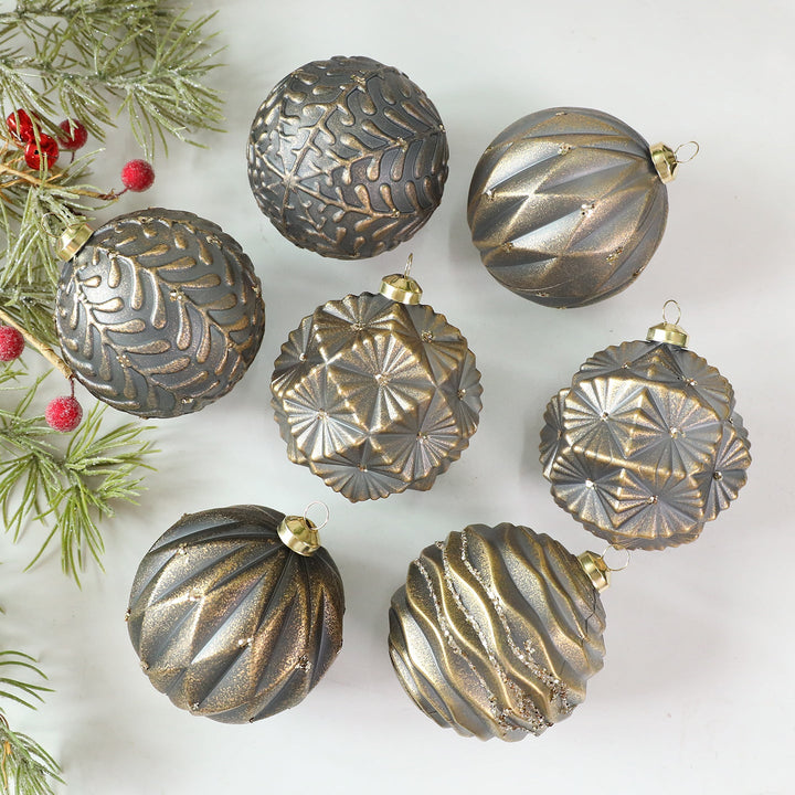 Vintage Christmas Ornaments for Elegant Tree Decor