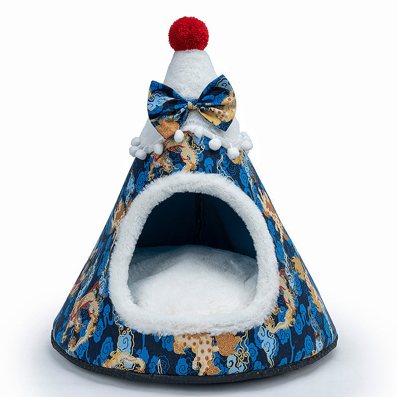 Enclosed Christmas Cat Bed Tent for Cozy Winter Naps