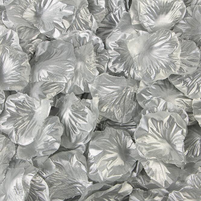 Artificial Rose Petals for Romantic Wedding Decorations