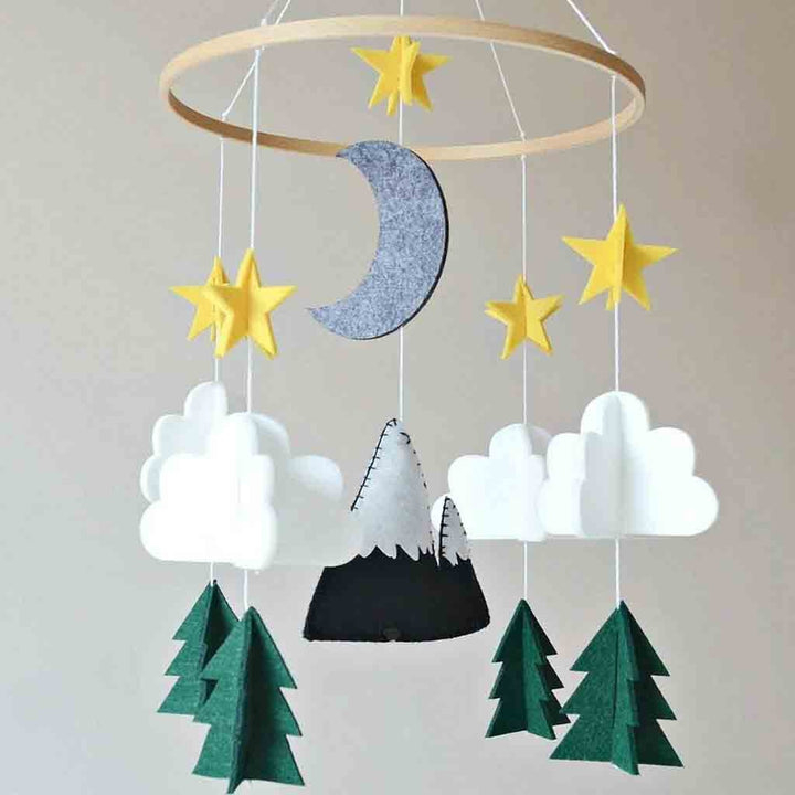 Woodland Baby Crib Mobile with 3D Felt Nursery Decor