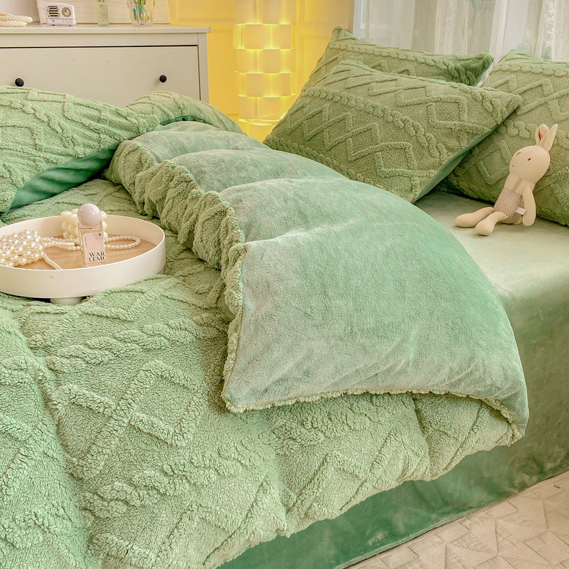 Full-Size Winter Flannel Bedding Set for Cozy Warmth