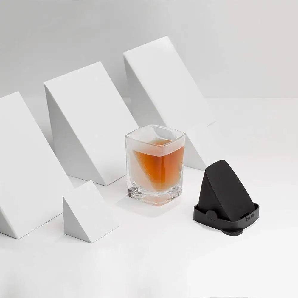 Whiskey Wedge Ice Mould Tumbler Set for Slow Sipping
